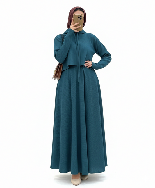 ensemble jupe élégante à capuche